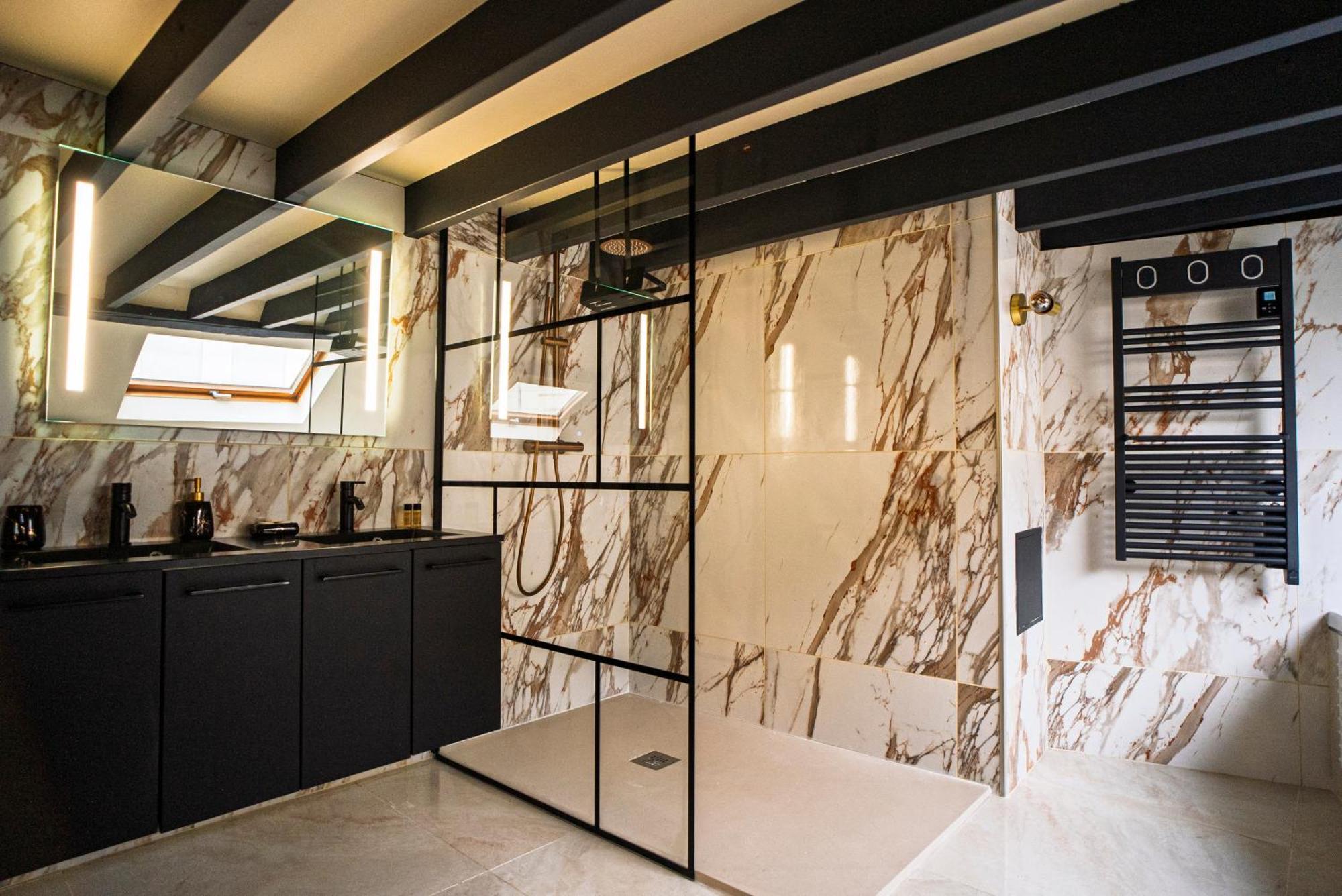 La Marble Room - Suite Balneo & Sauna Ανζέρ Εξωτερικό φωτογραφία